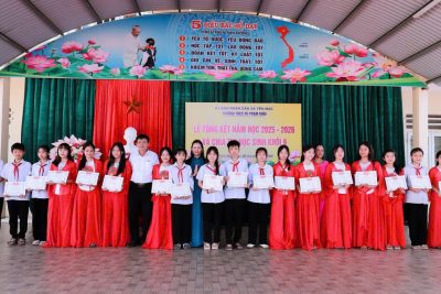 LỄ TỔNG KẾT NĂM HỌC 2025-2026 TRƯỜNG THCS VŨ PHẠM KHẢI